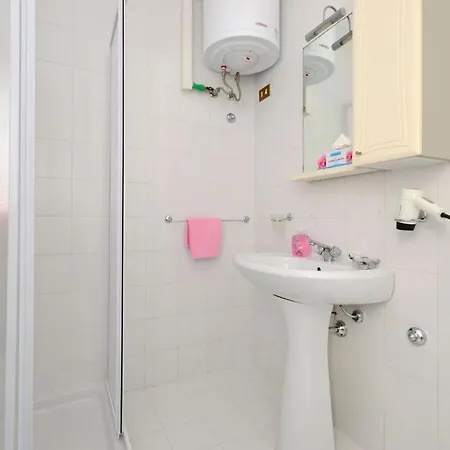 Lejlighed Familiar Flat With Swimming Pool *